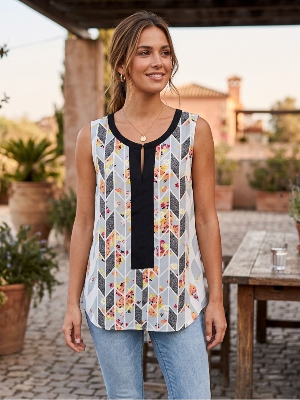 Cabi Grosgrain Blouse 249 Sleeveless Geometric Floral Print Tank Top Medium M